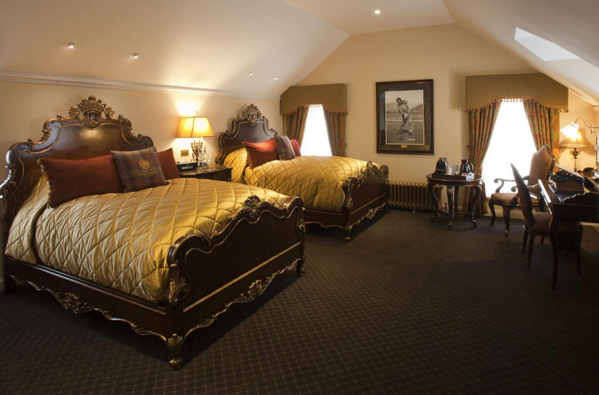 Trump Macleod House & Lodge, Scotland 巴尔莫迪 外观 照片